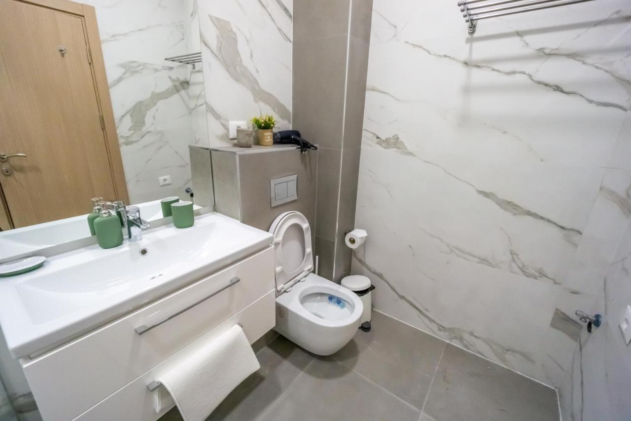 Your New And Modern Home 布加勒斯特 外观 照片